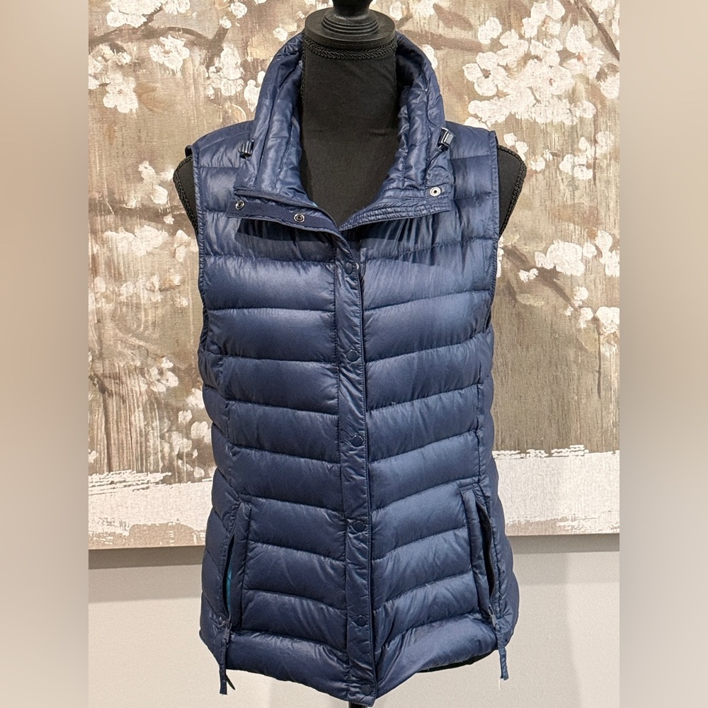 Gap Navy Puffer Vest